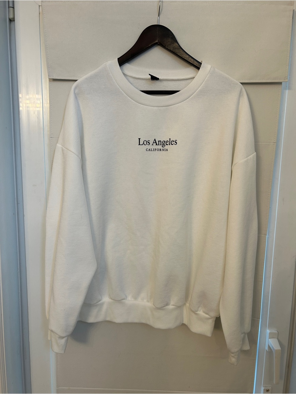 SHEIN White 'Los Angeles California' Crewneck Sweatshirt